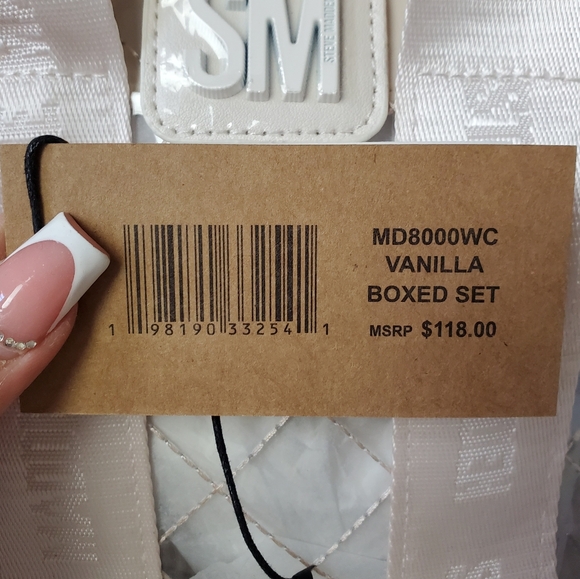 STEVE MADDEN vanilla cream 2 piece bwebber set - Picture 7 of 7